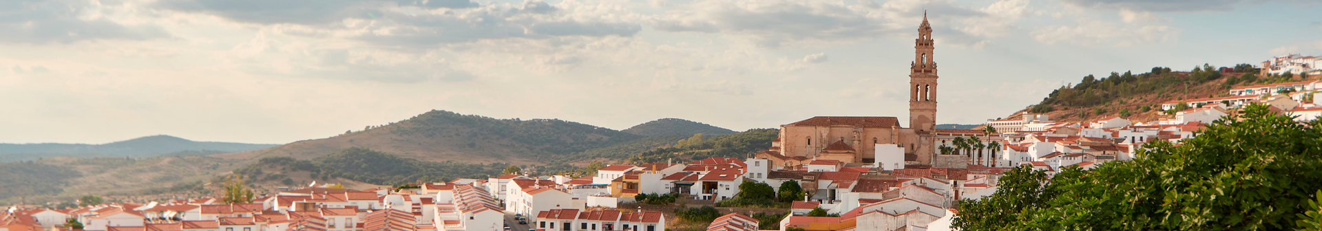 Amplia oferta de pisos, casas, locales, fincas rústicas  . INLUMA en Jerez De Los Caballeros